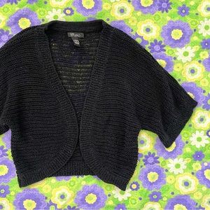 Short sleeve knit shrug cardigan